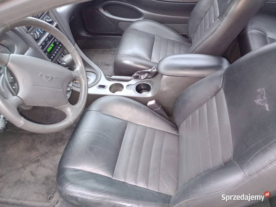Ford Mustang GT 46 v8 Super stan 106000km