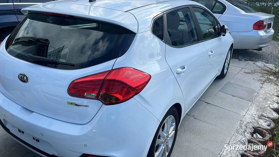Kia Ceed 16 benzyna 135 Manual Bezwypadkowy elektrycznie ustawiane fotele lubelskie Lublin