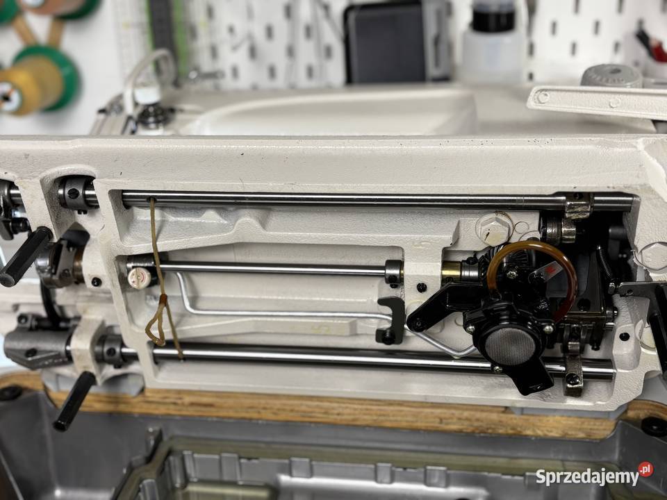 Maszyna do szycia przemysłowa z silnikiem Leżajsk