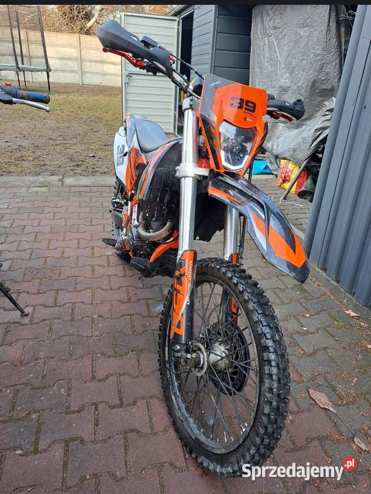 XMotos xb39 2503 stan