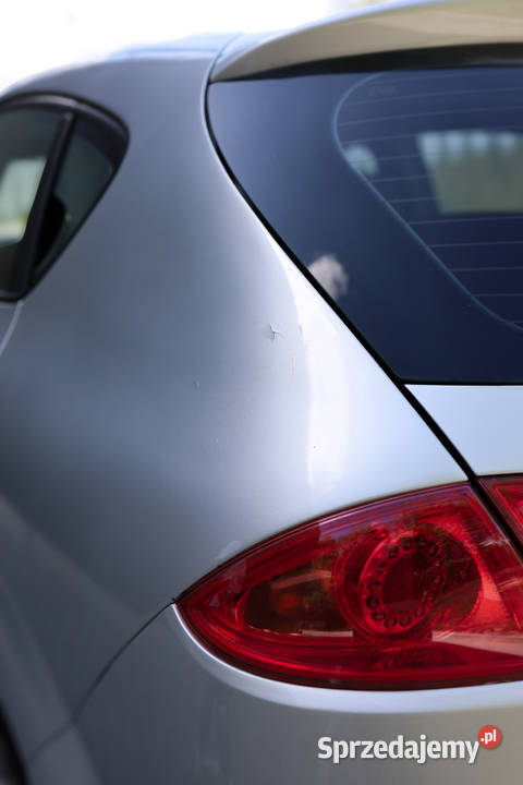 Seat Leon 16 TDI 105 2011 Zadbany ekonomiczny 1598cm3 Jastrzębie-Zdrój