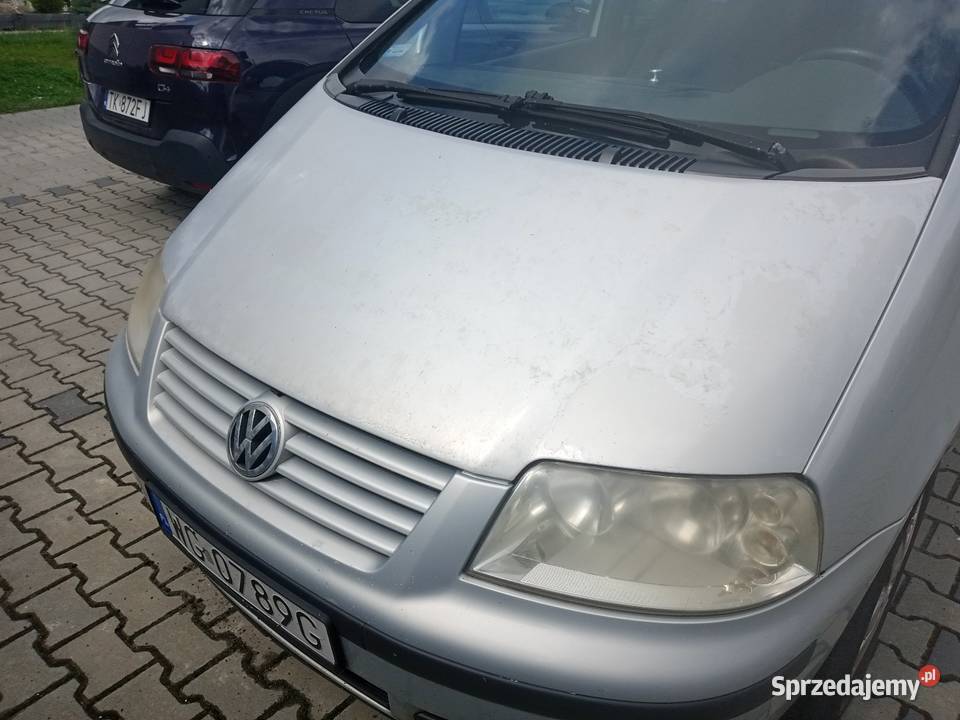 Sprzedam Volkswagen Sharan Auto uszkodzone 370000km