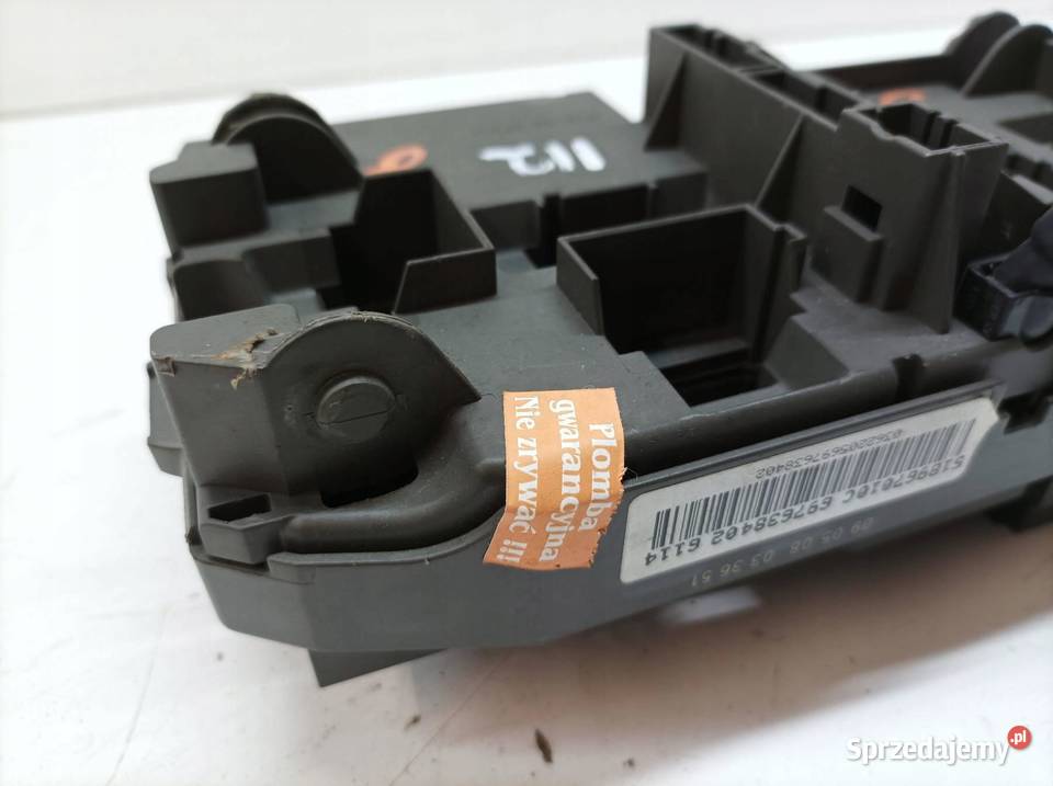 SKRZYNKA BEZPIECZNIKÓW 6976384 30 D Bmw X5 II