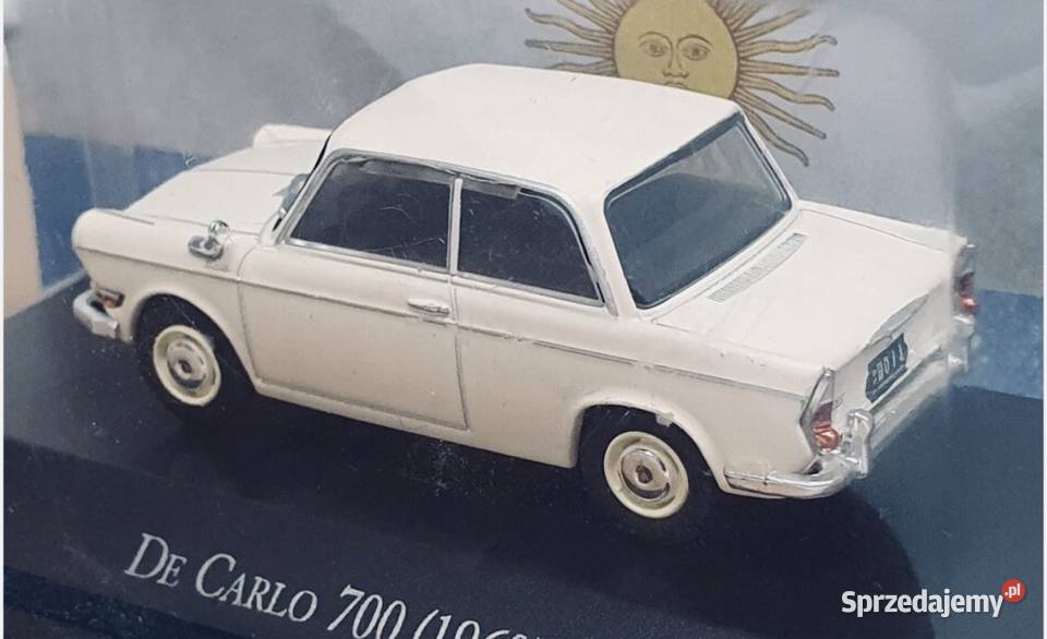Model De Carlo 700 BMW 700 kremowy skala 143 IXO kujawsko-pomorskie Grupa sprzedam