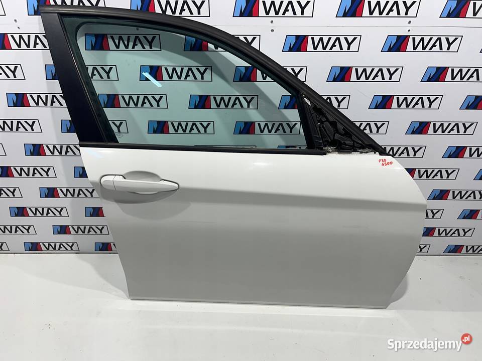 BMW F20 DRZWI PRAWY PRZÓD PRZEDNIE PRAWE A300 osobowe