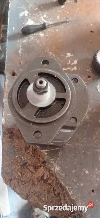 Pompa hydrauliczna Renault Rzeszów sprzedam