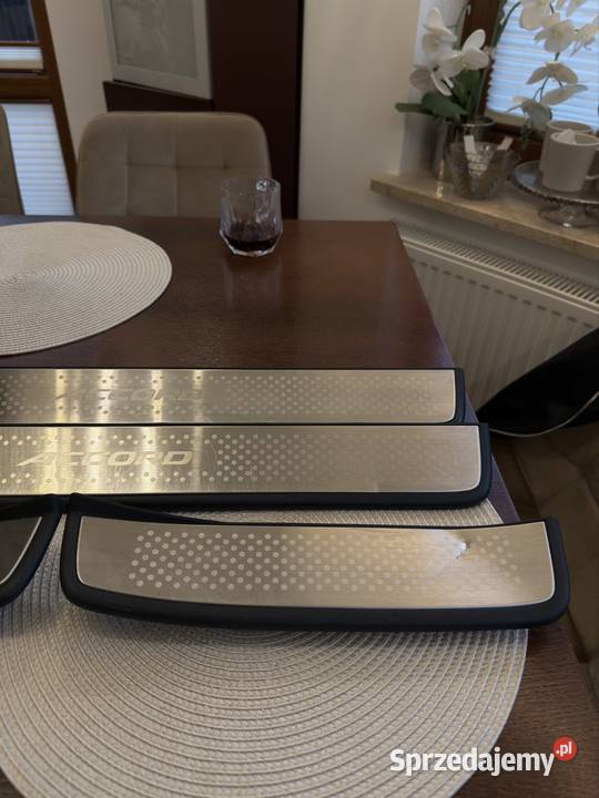 Listwy Progowe akcesoryjne Honda Accord VII Radom