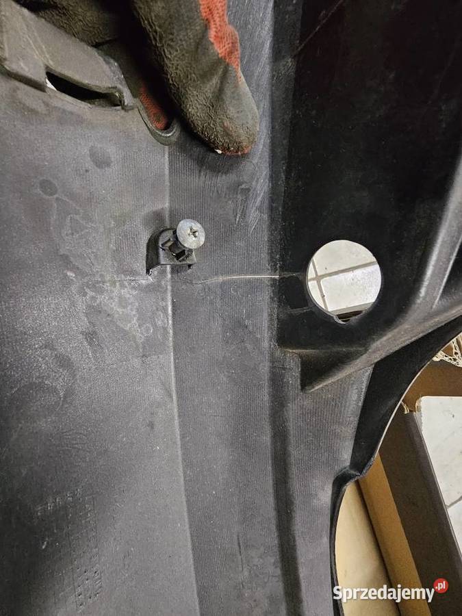 Suzuki Burgman 125 K7 plastik boczek lewy tylny dolnośląskie sprzedam