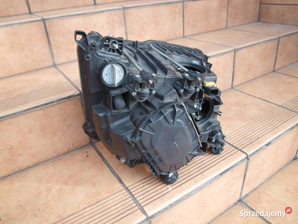 Mercedes Antos lampa lewa przód zwykła 2013 Kalisz