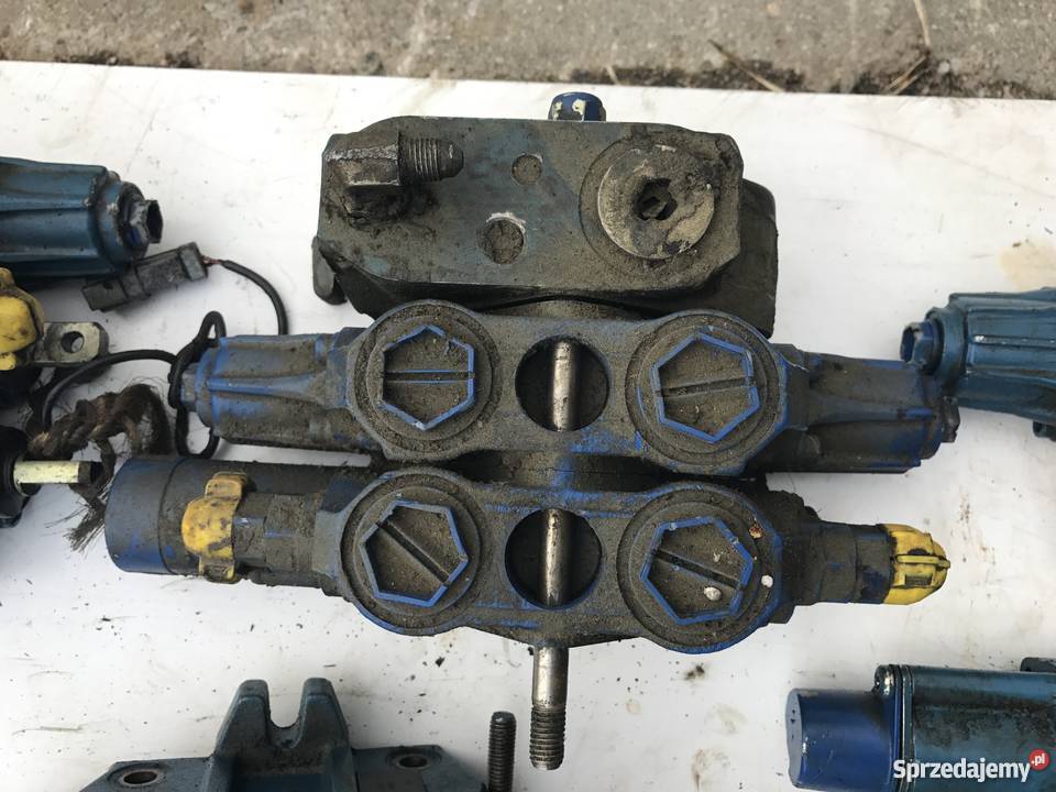 Sekcje rozdzielacza Rexroth JCB 3CX 4CX Kosakowo