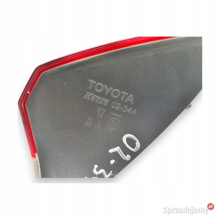LAMPA PRAWA Toyota Auris II E18 LIFT TYLNA prawy Chełm