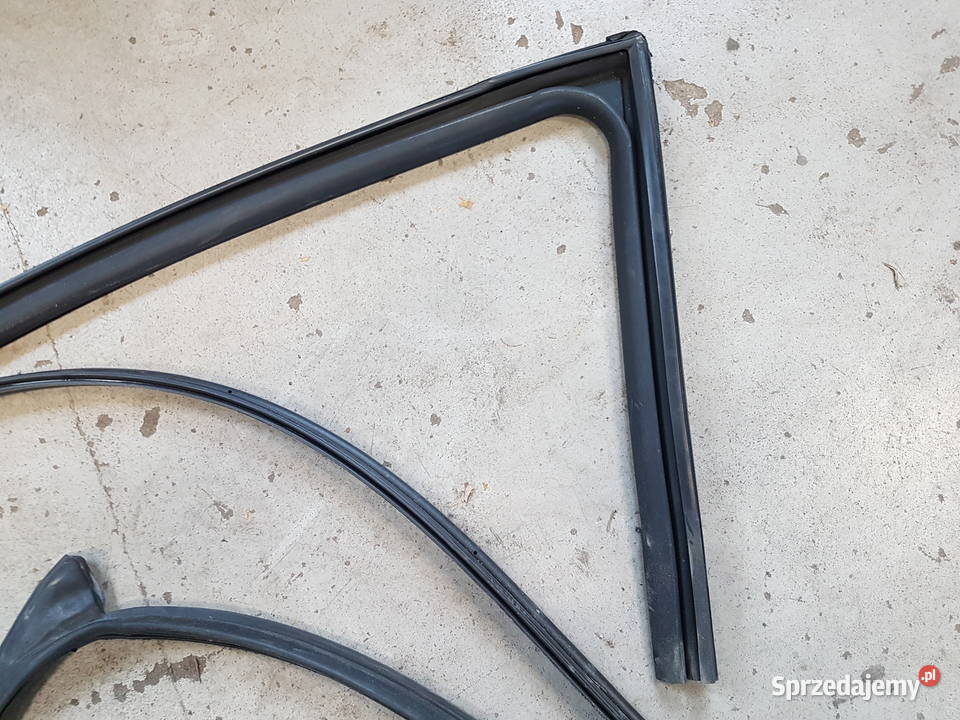 KIA CEED III HTB 20172024 USZCZELKA DRZWI LEWA osobowe Drzwi Turek