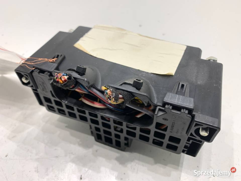 SKRZYNKA BEZPIECZNIKÓW FORD FIESTA MK7