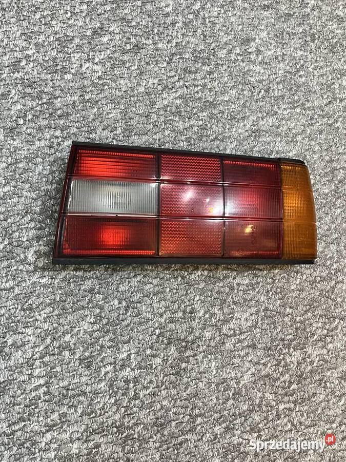 Lampa tylna prawa bmw e30 polift szeroka lampa kujawsko-pomorskie