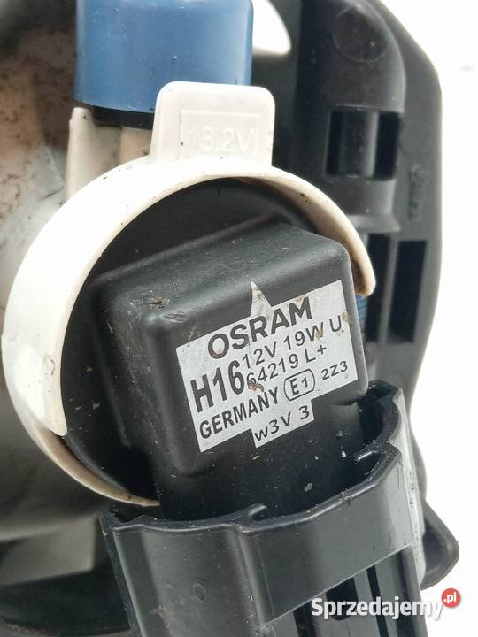 HALOGEN LEWY PRZÓD 8122002110 Toyota Auris II