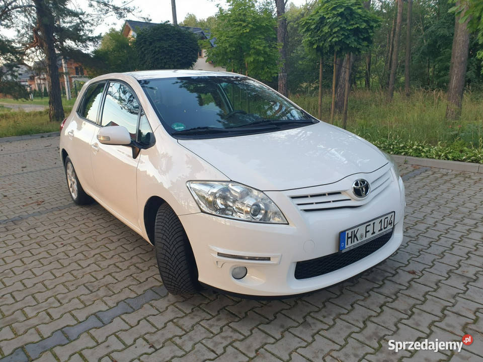 Toyota Auris 2011 r 16 Klima Ledy W Oryginale biały Chechło