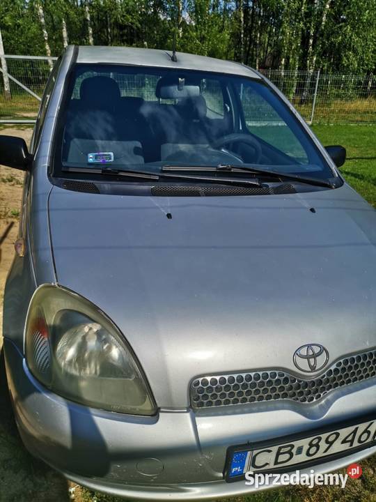Toyota Yaris 13 2001r benzyna Mrozy