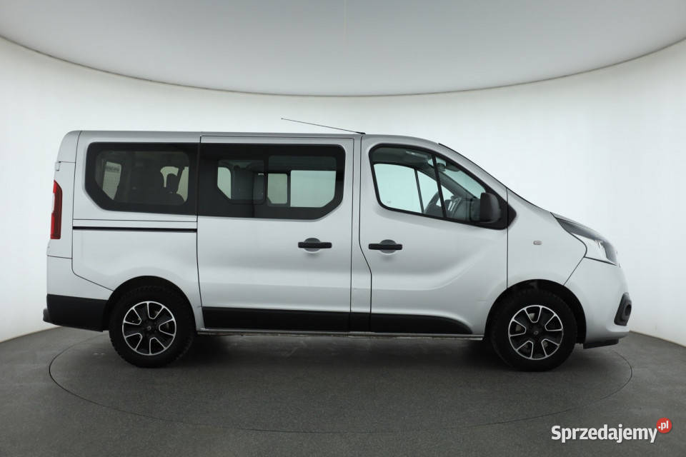 Renault Trafic 16 dCi gniazdo USB Piaseczno