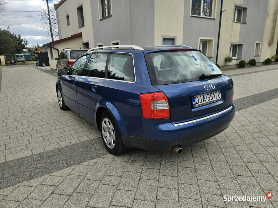 Audi A4 20 131 klimatronik parktronik elektryka niebieski dolnośląskie Strzegom