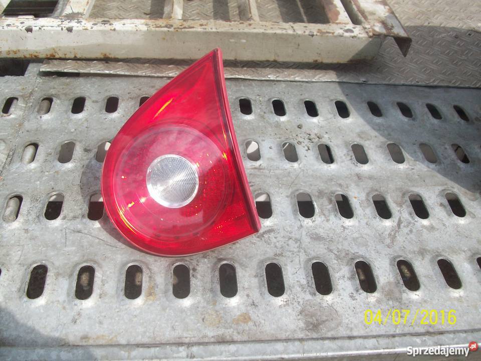 Lampa prawa tył Vw Golf V 5 hacback Czersk