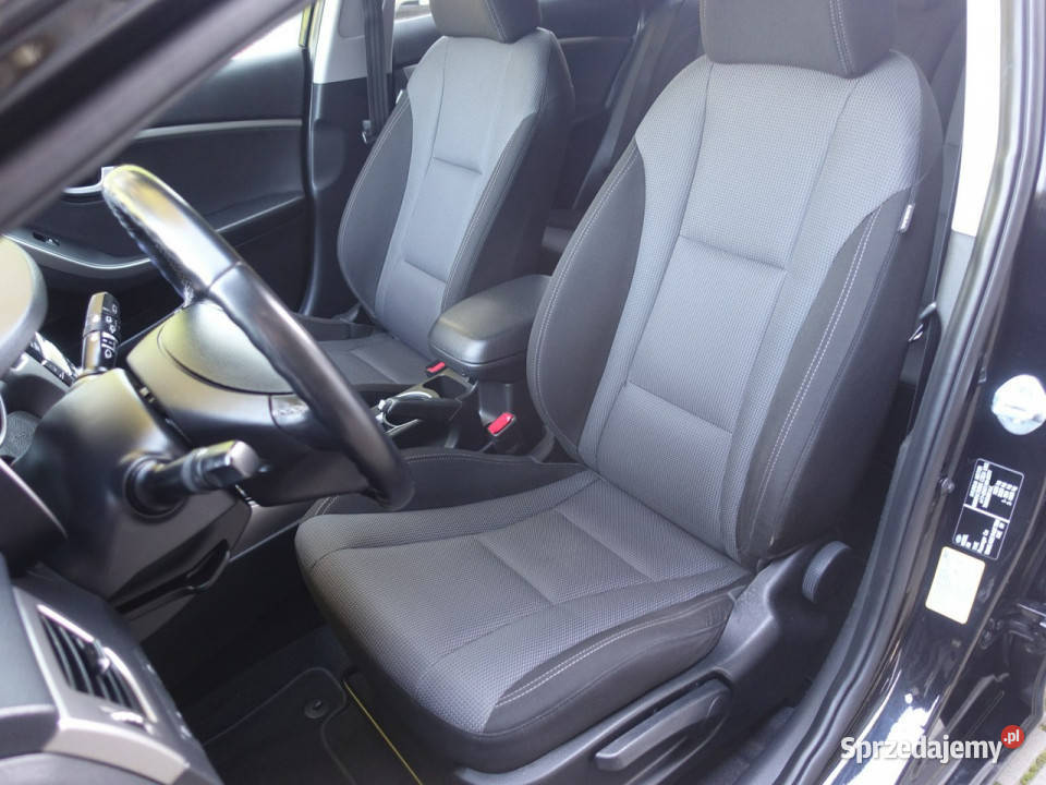 Hyundai i30 16i Klimatronik Ledy Alu Bluetooth sprzedam