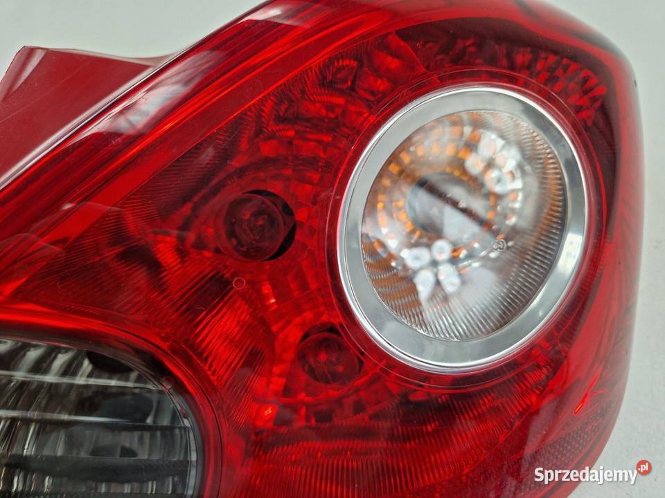 LAMPA PRAWA TYŁ OPEL CORSA D 3D 20062014