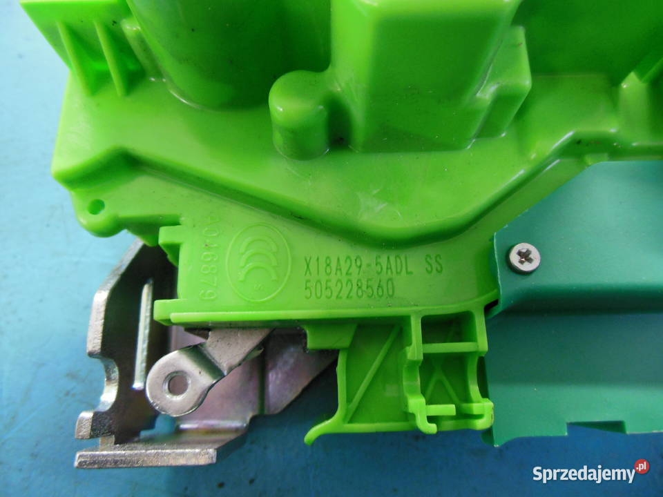 Zamek drzwi przód lewy alfa romeo mito Kozy