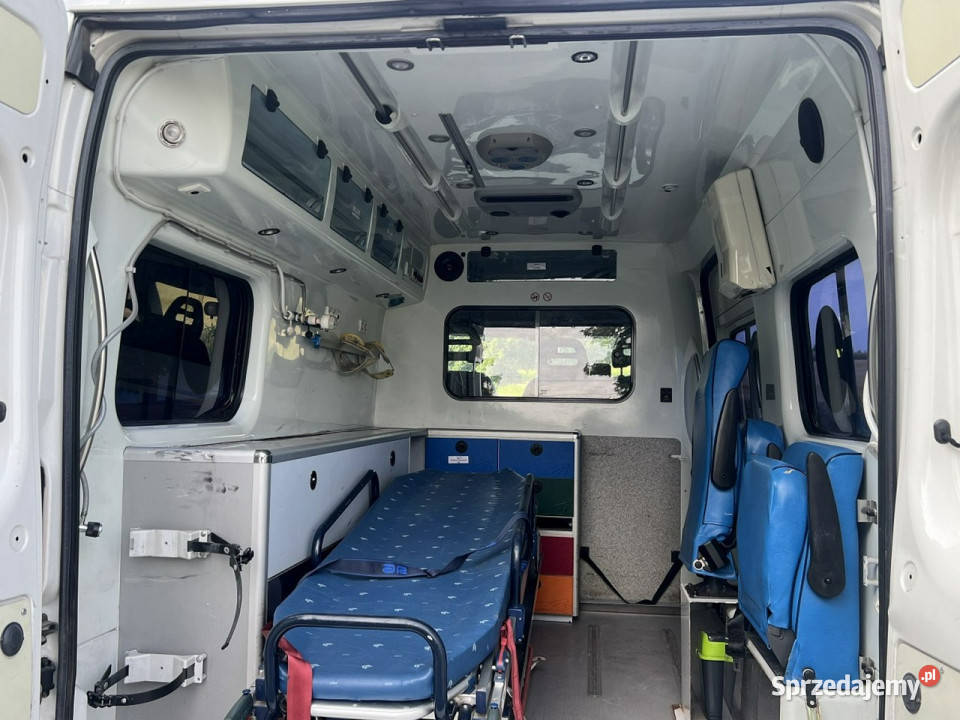 ambulansy Peugeot Boxer Peugeot Boxer Karetka 2198cm3 Specjalne