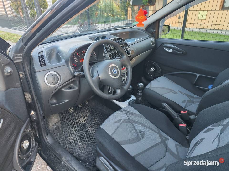 Sprzedam Fiat Punto 2 FL 2004 EURO 4 1200cm3 Jawornik