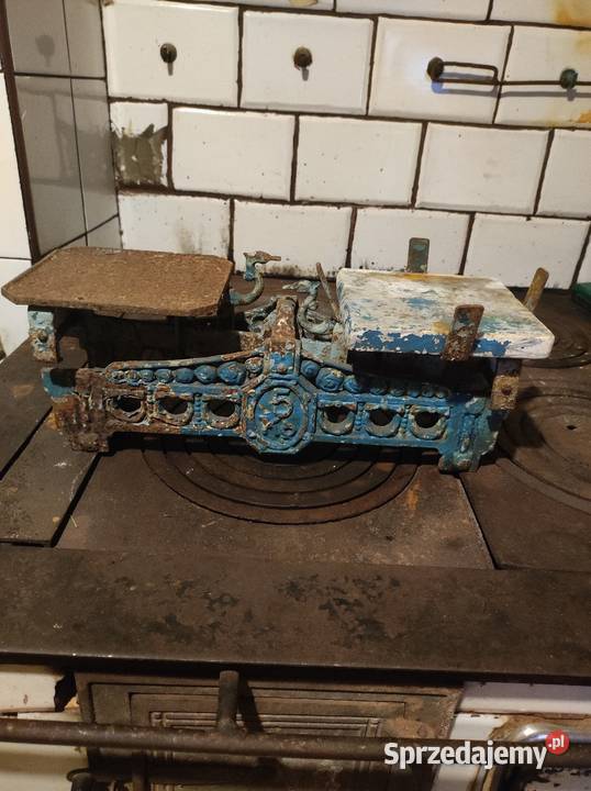 Zabytkowa żeliwna waga szalkowa 5 ok 19301950 Antyki Radomsko