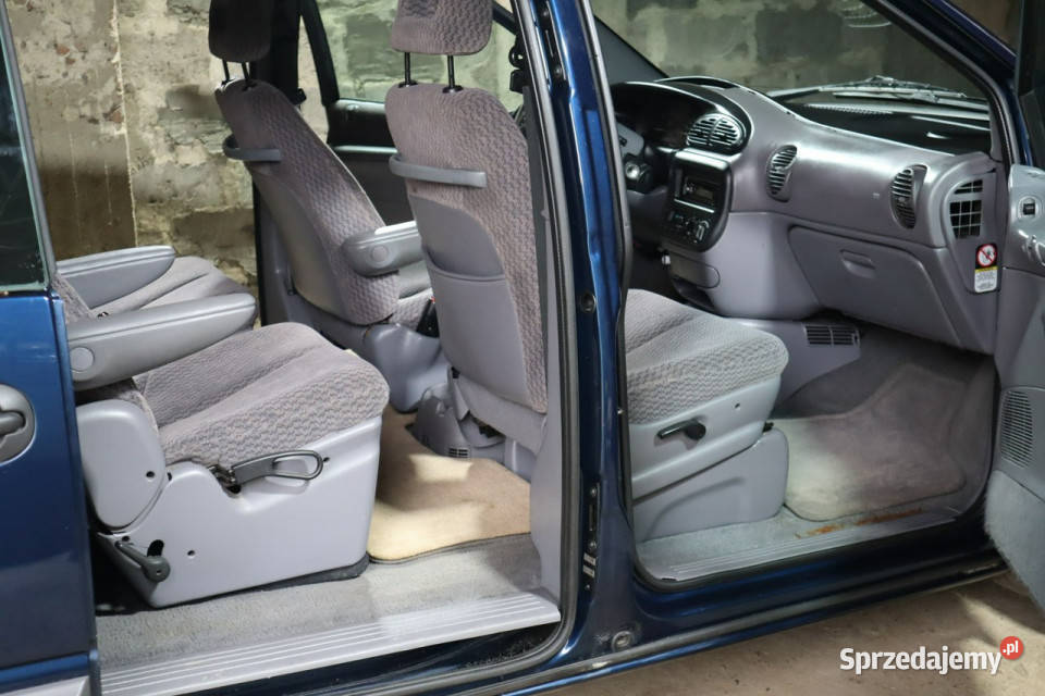 Chrysler Voyager 2000r 25 Diesel 7 Osób II VAT marża Warszawa