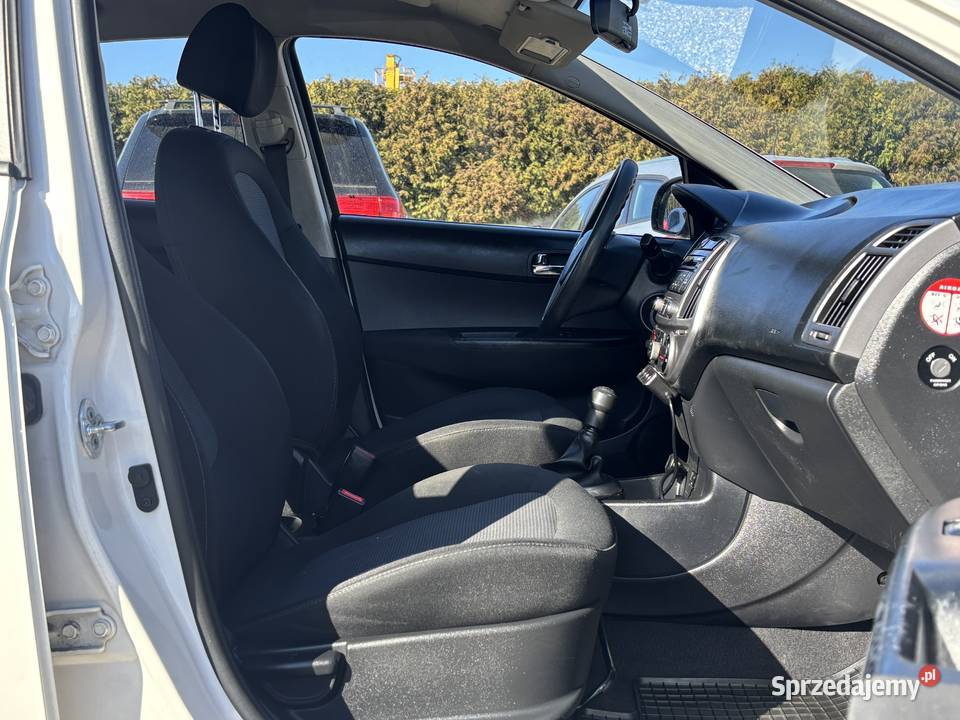 Hyundai I20 z 2012r GAZ Polski Salon Gwarancja poduszka powietrzna Paniówki sprzedam
