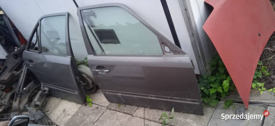 Drzwi prawe Mercedes W124 sedan Rok produkcji 1994 Kraków
