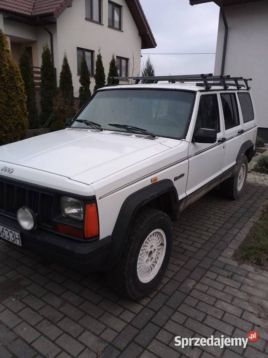 Jeep Cherokee XJ 25 bezyna Ślesin