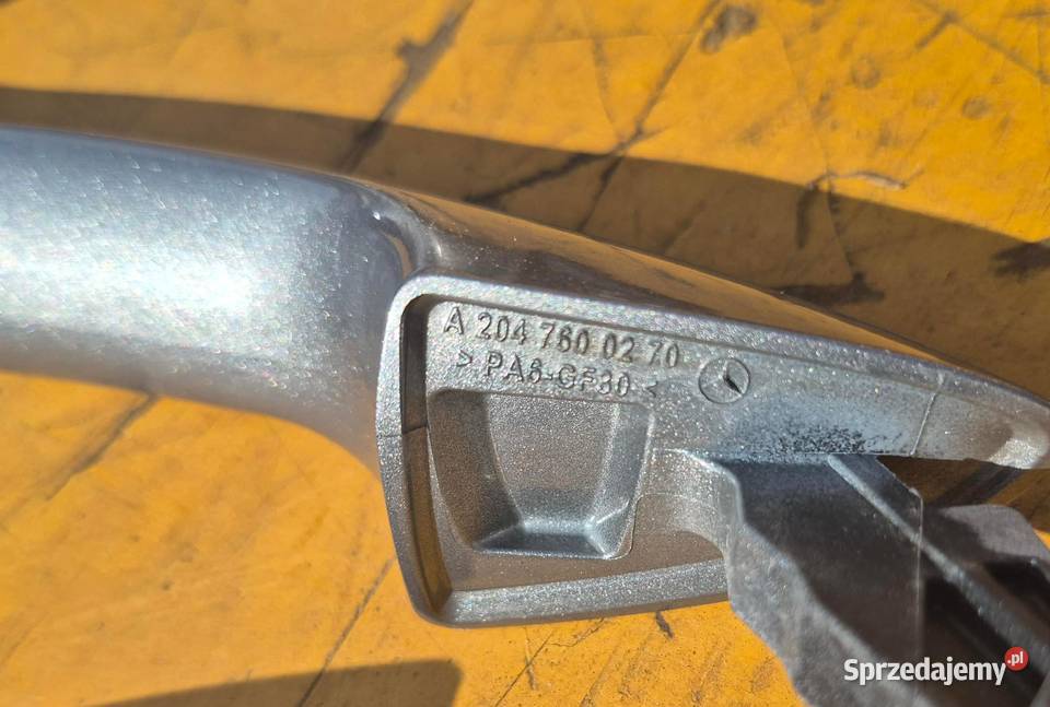 MERCEDES W204 KLAMKA DRZWI PRZÓD TYŁ A2047600270 Radom