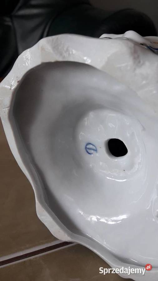 Figurka porcelanowa Dama z papugą J Dikolenko Janów Lubelski