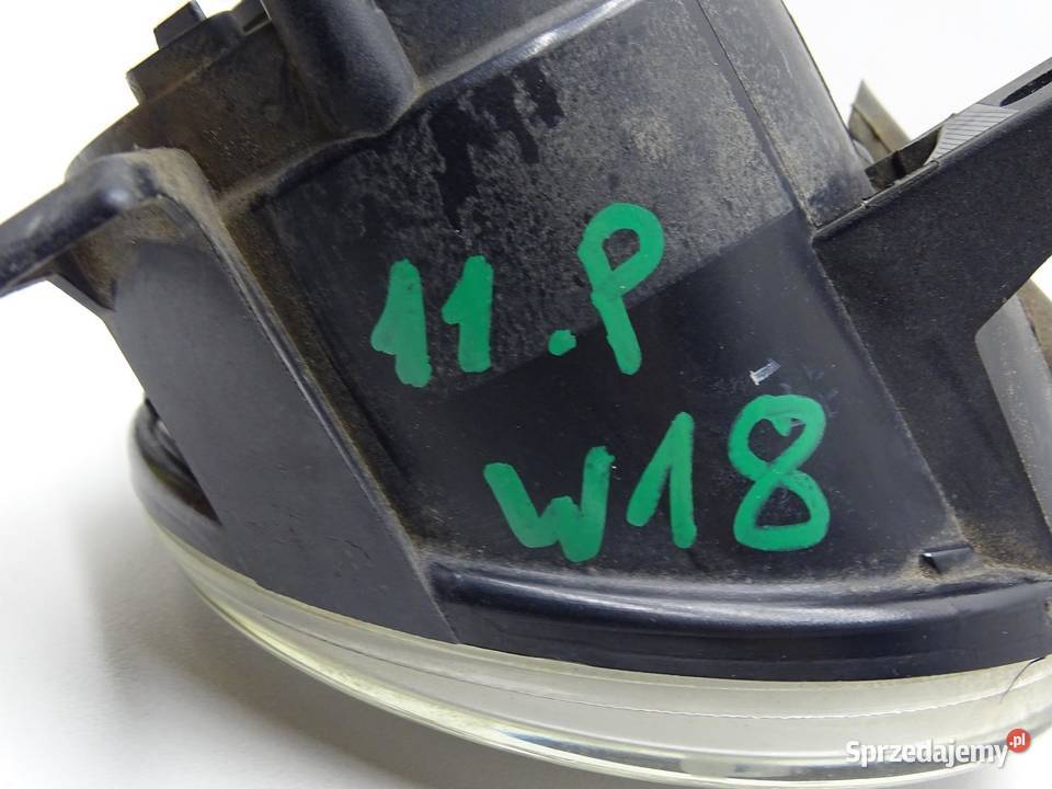 LAMPA HALOGEN PRZECIWMGIELNY PRAWY AUDI Q5 8R osobowe
