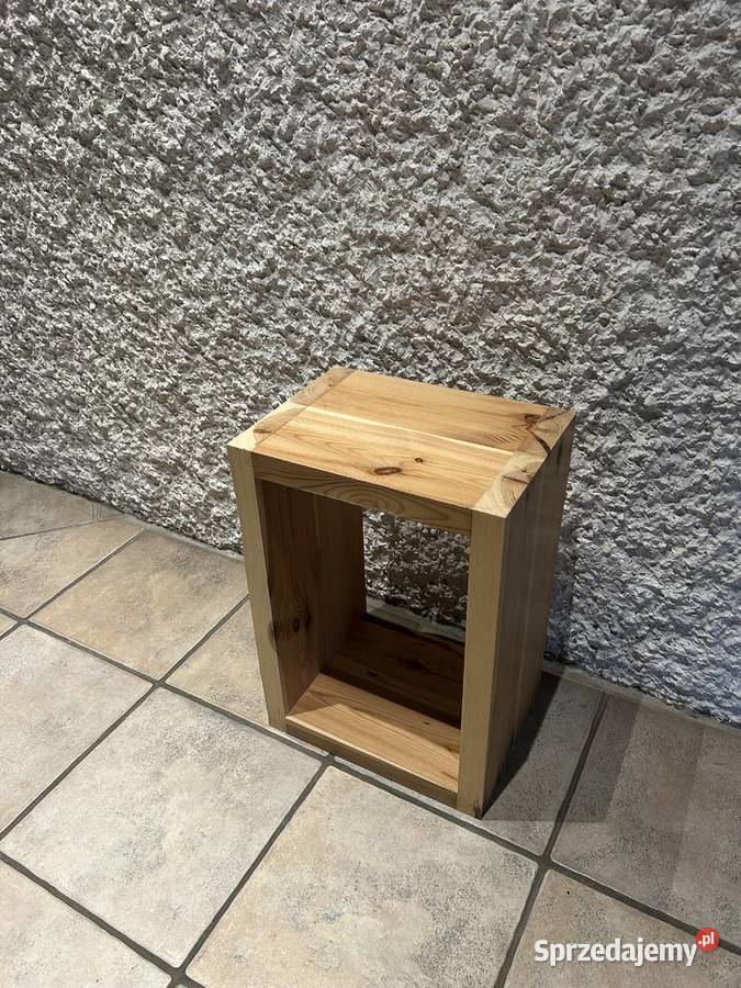 Stoliki nocne 4 pomorskie Gdynia sprzedam