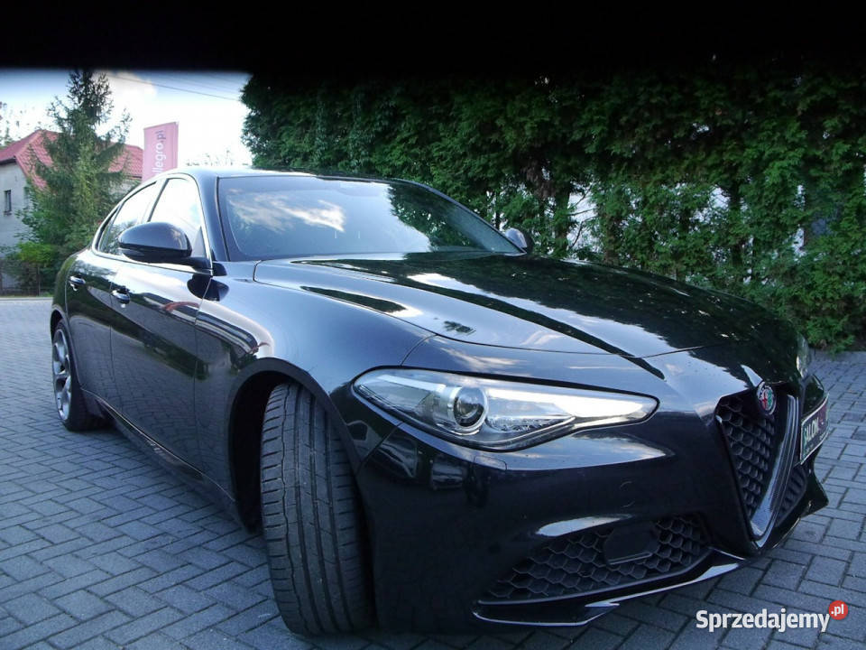 Alfa Romeo Giulia Stan Idealny ledy Navigacja z automatyczna śląskie Częstochowa