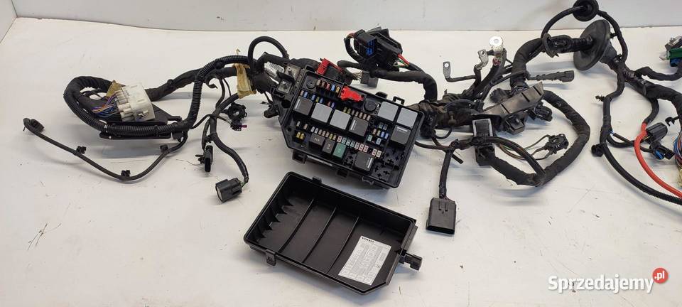 VOLVO XC40 WIĄZKA KOMORY SILNIKA HYBRID B3154T5 Materiały instalacyjne