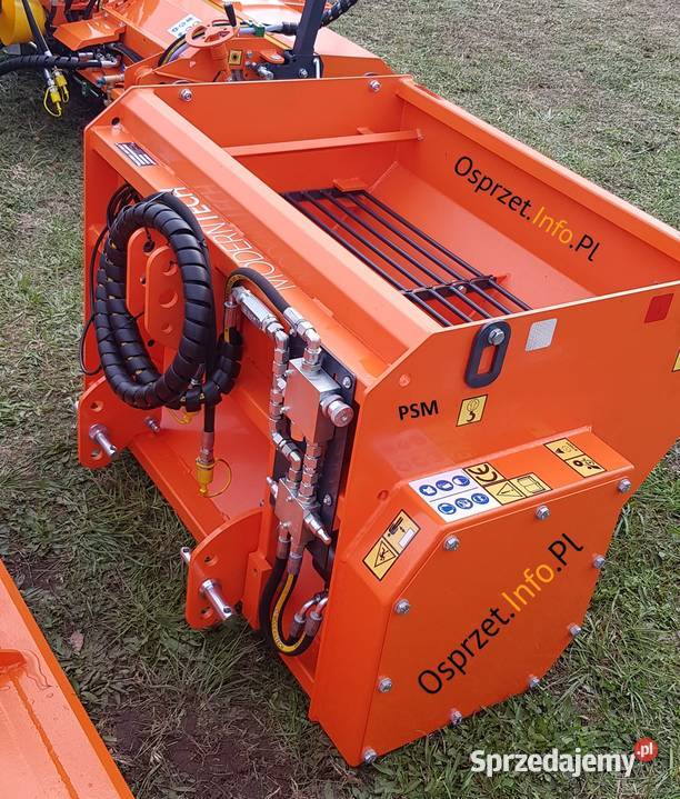 Piaskarkosolarka posypywarka do ciągnika PSM100 Gliwice