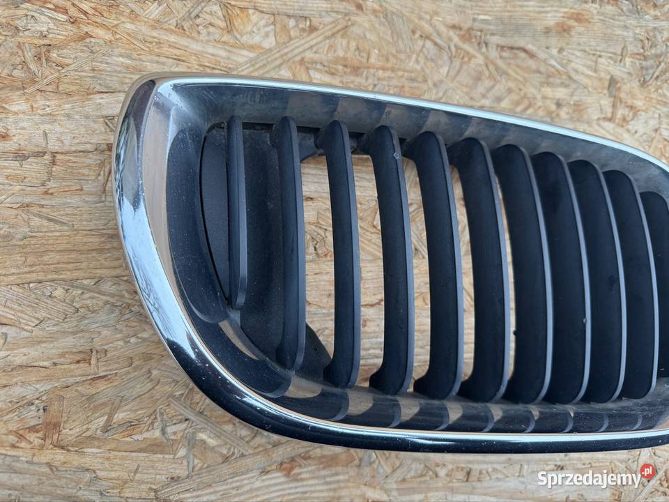 Grill nerka maski przód prawa BMW e46 lift Międzychód