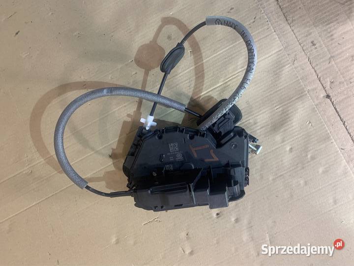 5TA839015L Zamek drzwi lewy tył vw troc golf