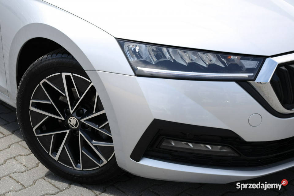 koda Octavia 15 TSI 150 kamera led smart link 1498cm3