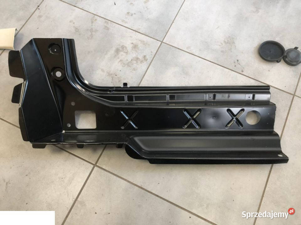 Opel Astra K kombi pas tył poszycie pasa