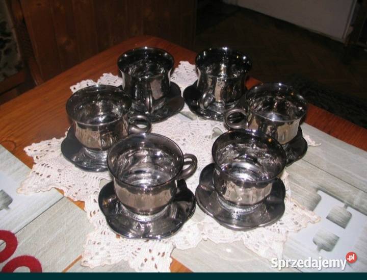 Komplet filiżanek z talerzykami plater Krosno Sosnowiec