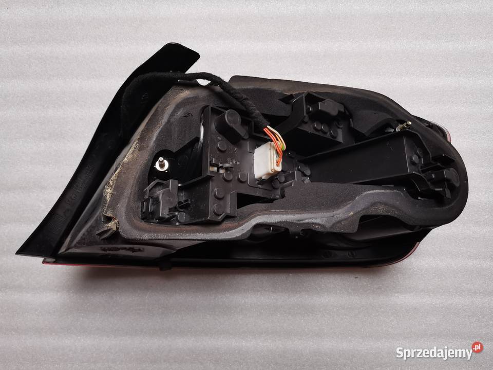 Lampa Lewy Tył Tylna Lewa Peugeot 407 Sedan osobowe Wyszków