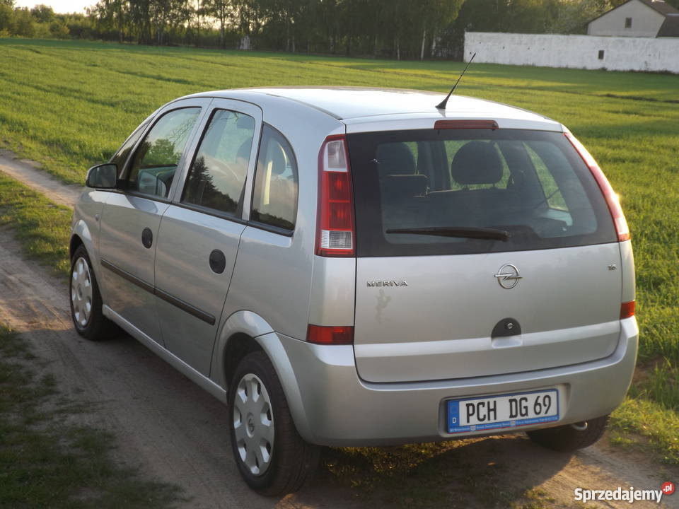 WYGLĄD OPEL MERIVA 16 radio / CD Radom