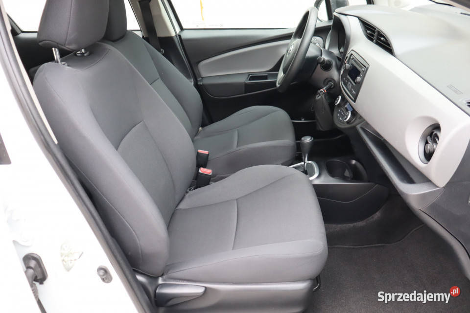 Toyota Yaris 15 Hybrid isofix sprzedam