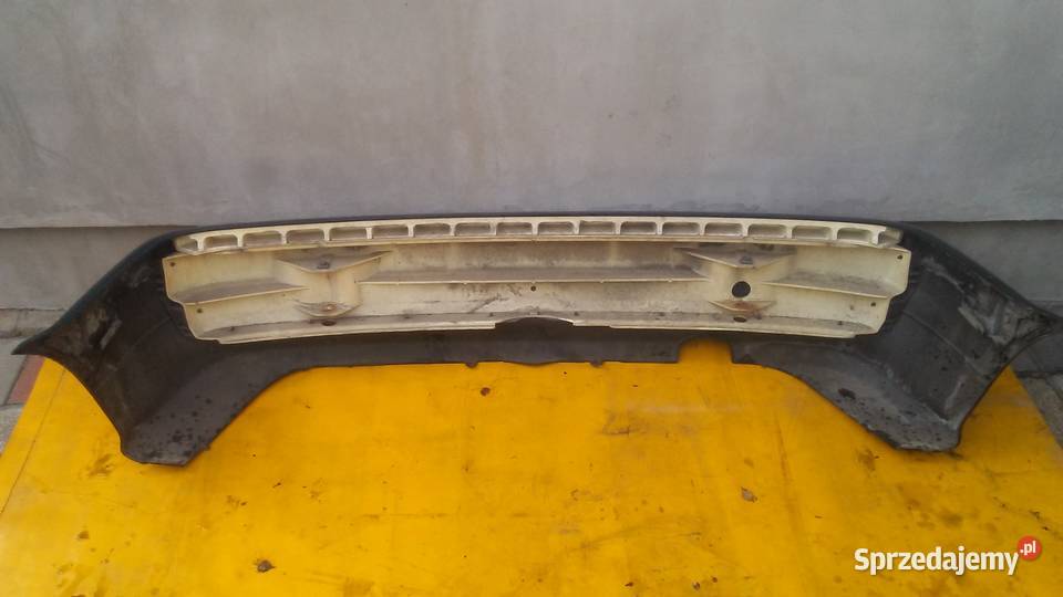 zderzak tył BMW E 36 compact Piotrków Trybunalski
